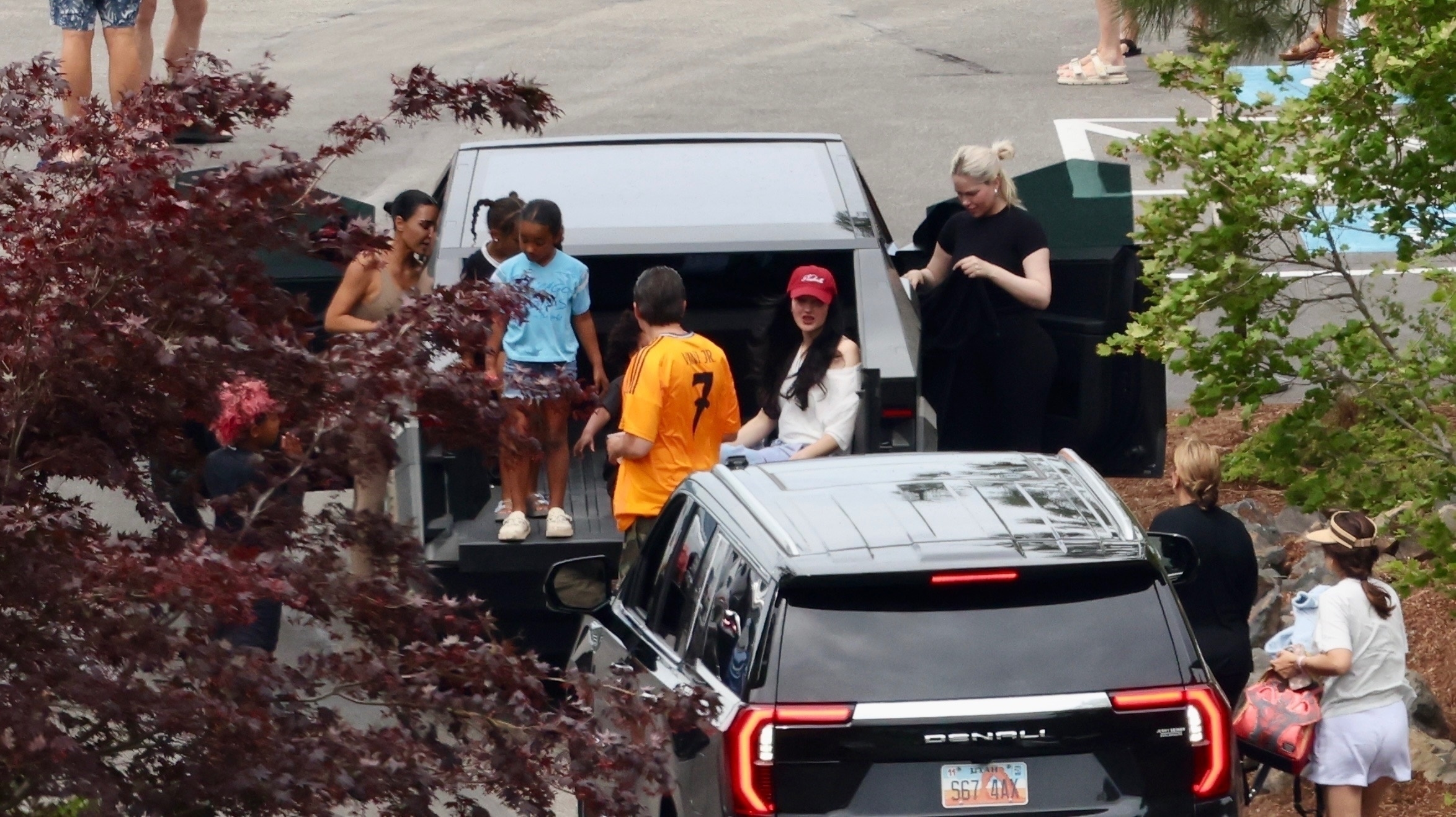 Access_Kardashian_11.jpg