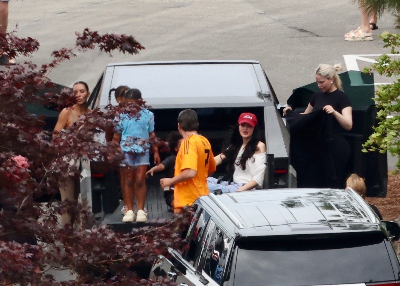 Access_Kardashian_5.jpg