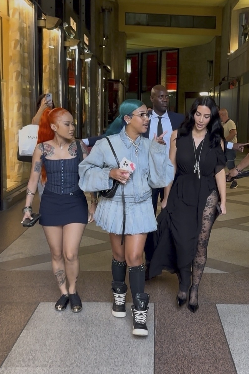 Access_Kardashian_17.jpg