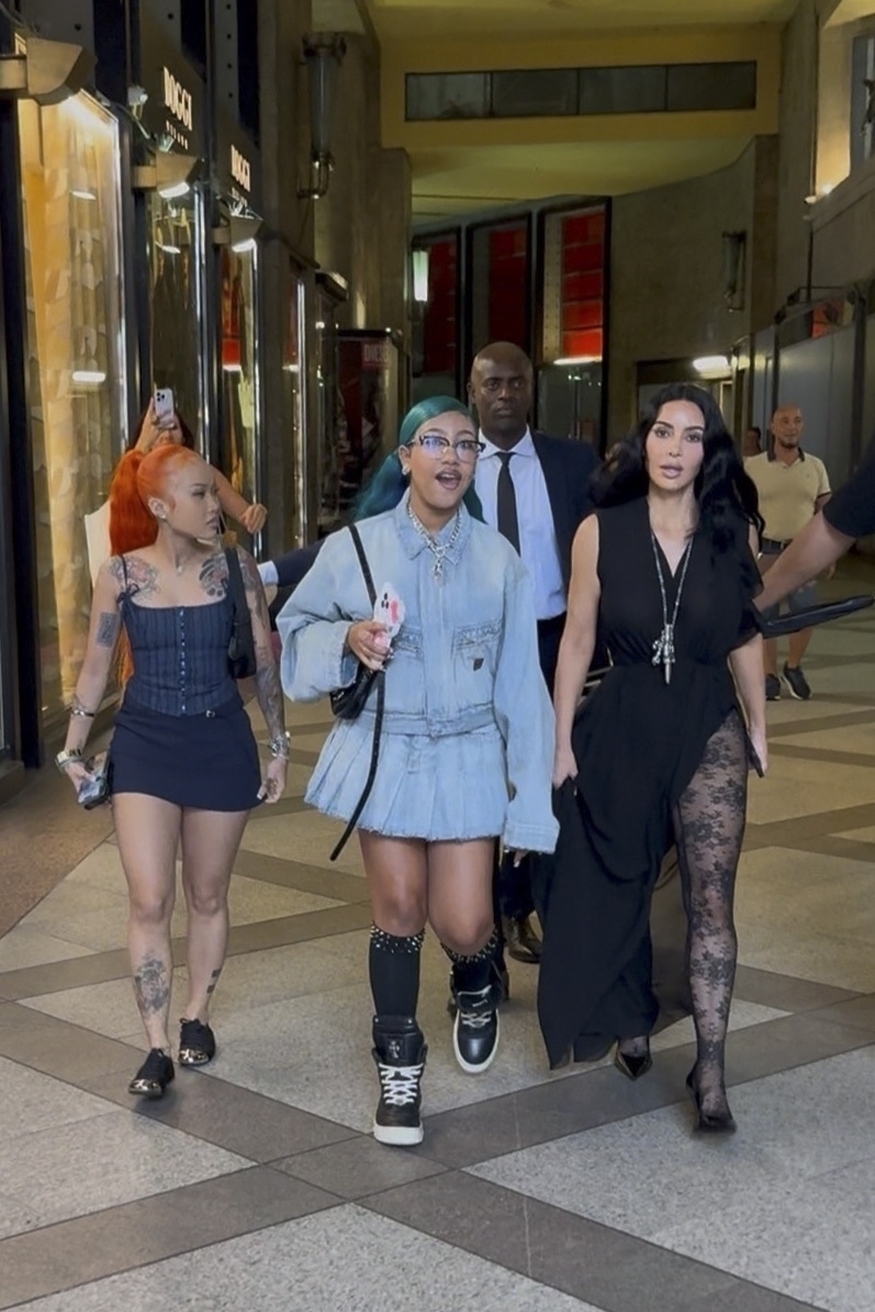 Access_Kardashian_18.jpg
