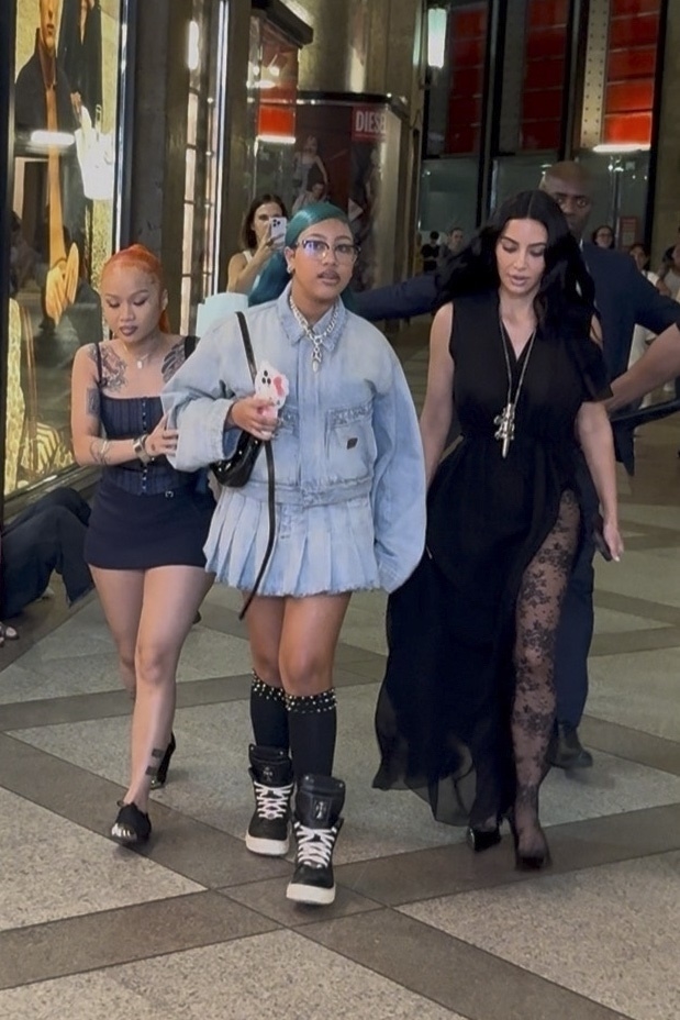 Access_Kardashian_22.jpg