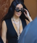 Access_Kardashian_3.jpg