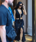 Access_Kardashian_4.jpg