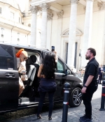Access_Kardashian_3.jpg