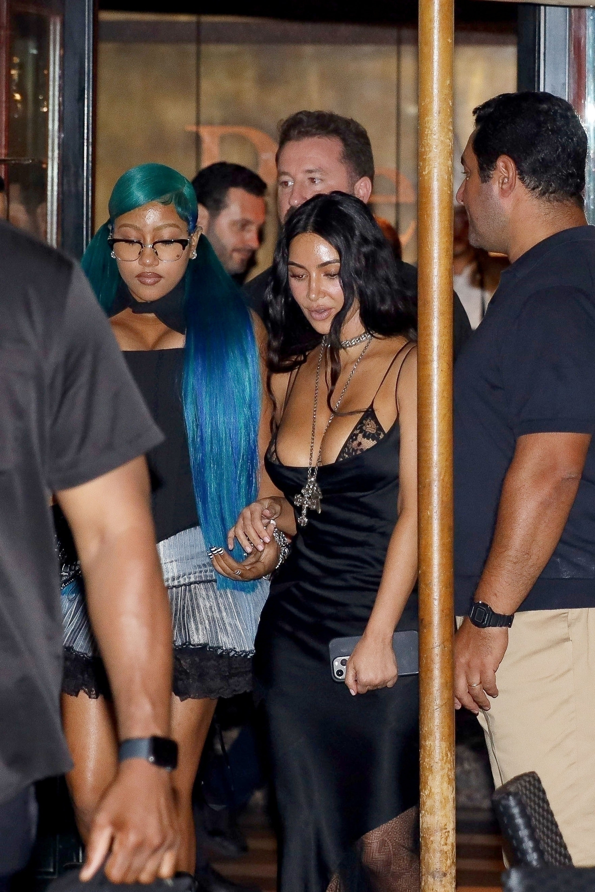 Access_Kardashian_45~0.jpg