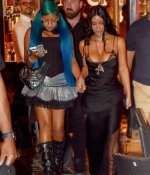 Access_Kardashian_44~0.jpg