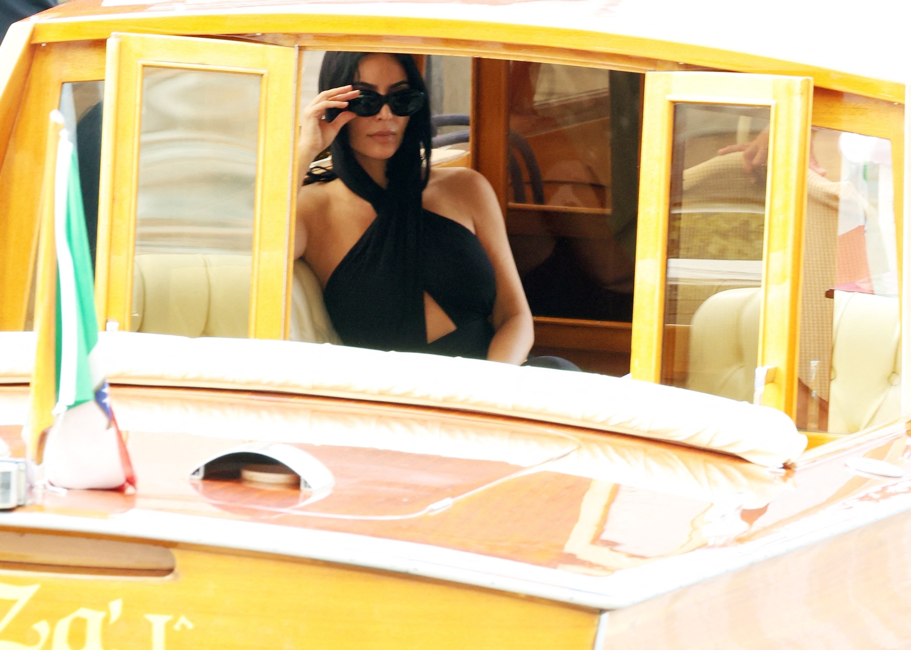Access_Kardashian_390.jpg