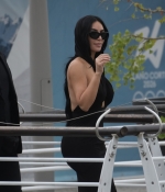 Access_Kardashian_180.jpg