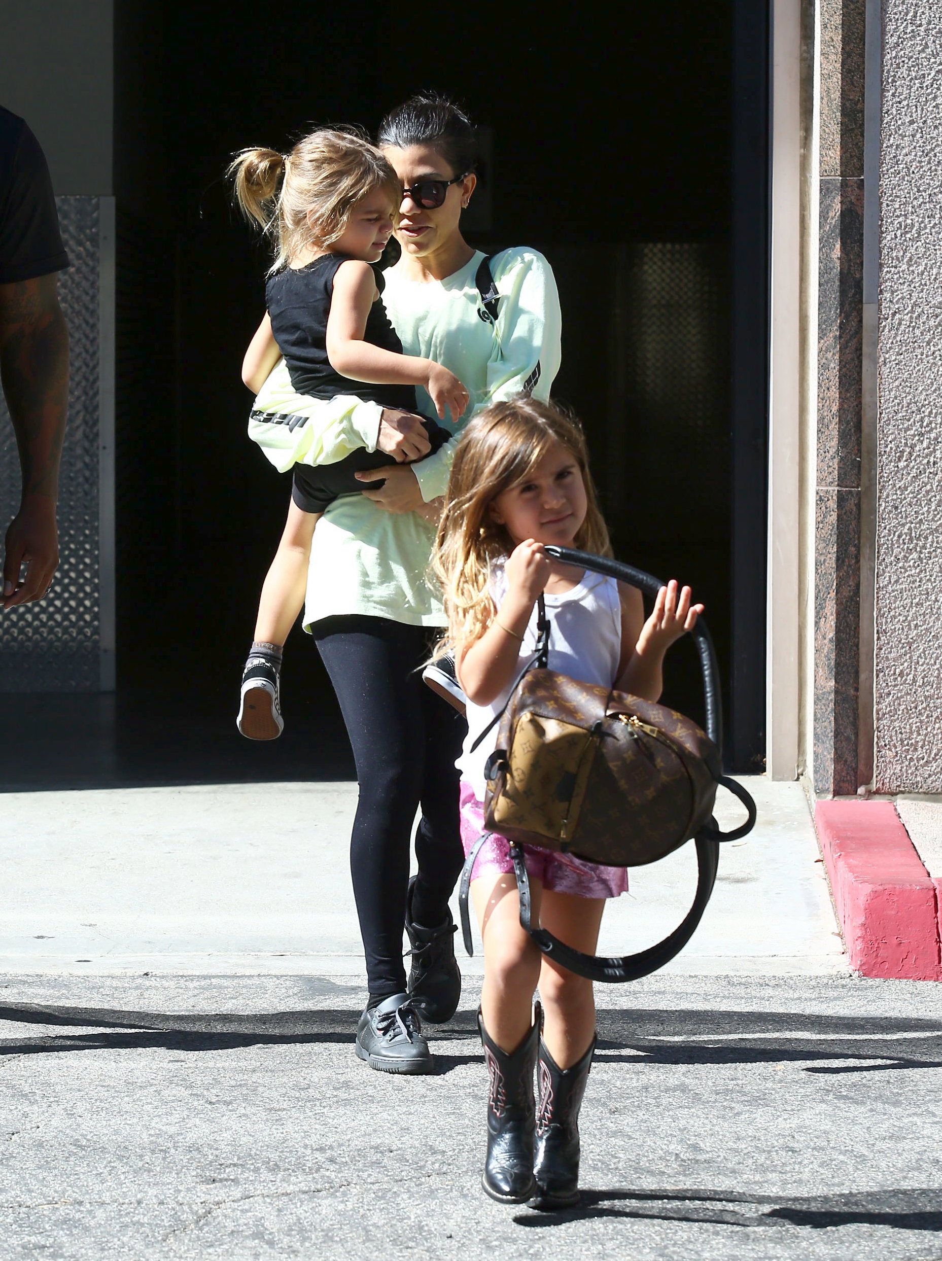 Access_Kardashian_4.jpg