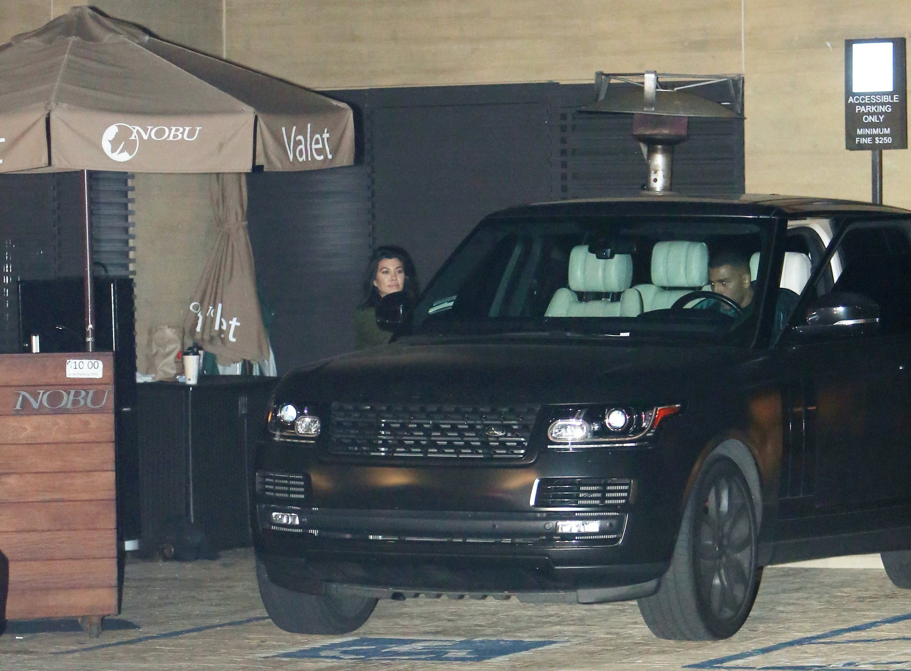 Access_Kardashian_20.jpg