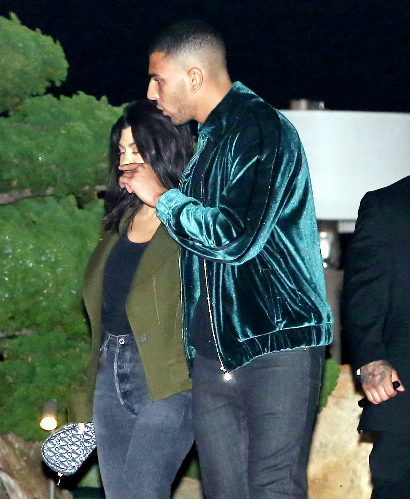 Access_Kardashian_3.jpg