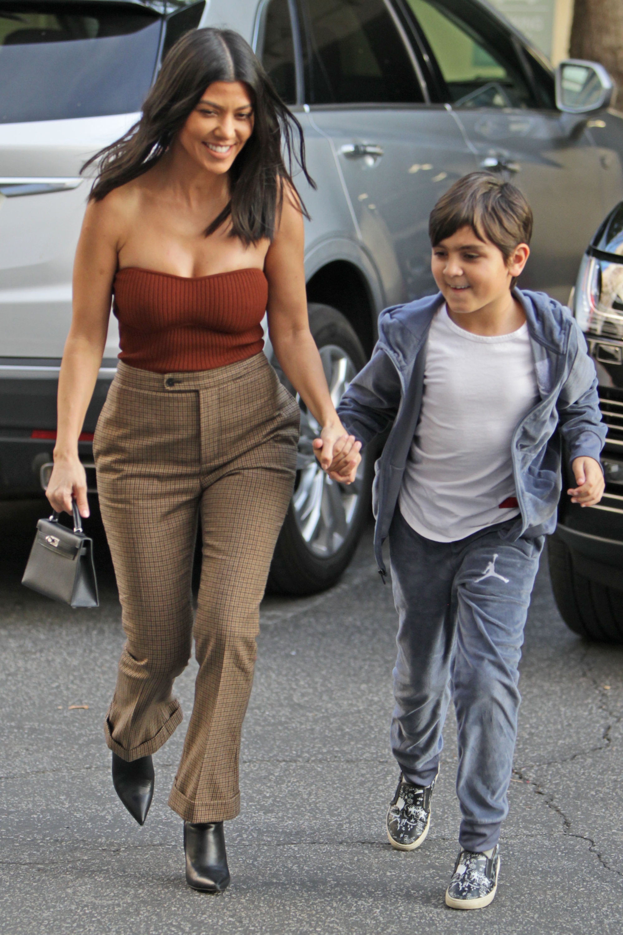 Access_Kardashian_5.jpg