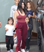 Access_Kardashian_16.jpg