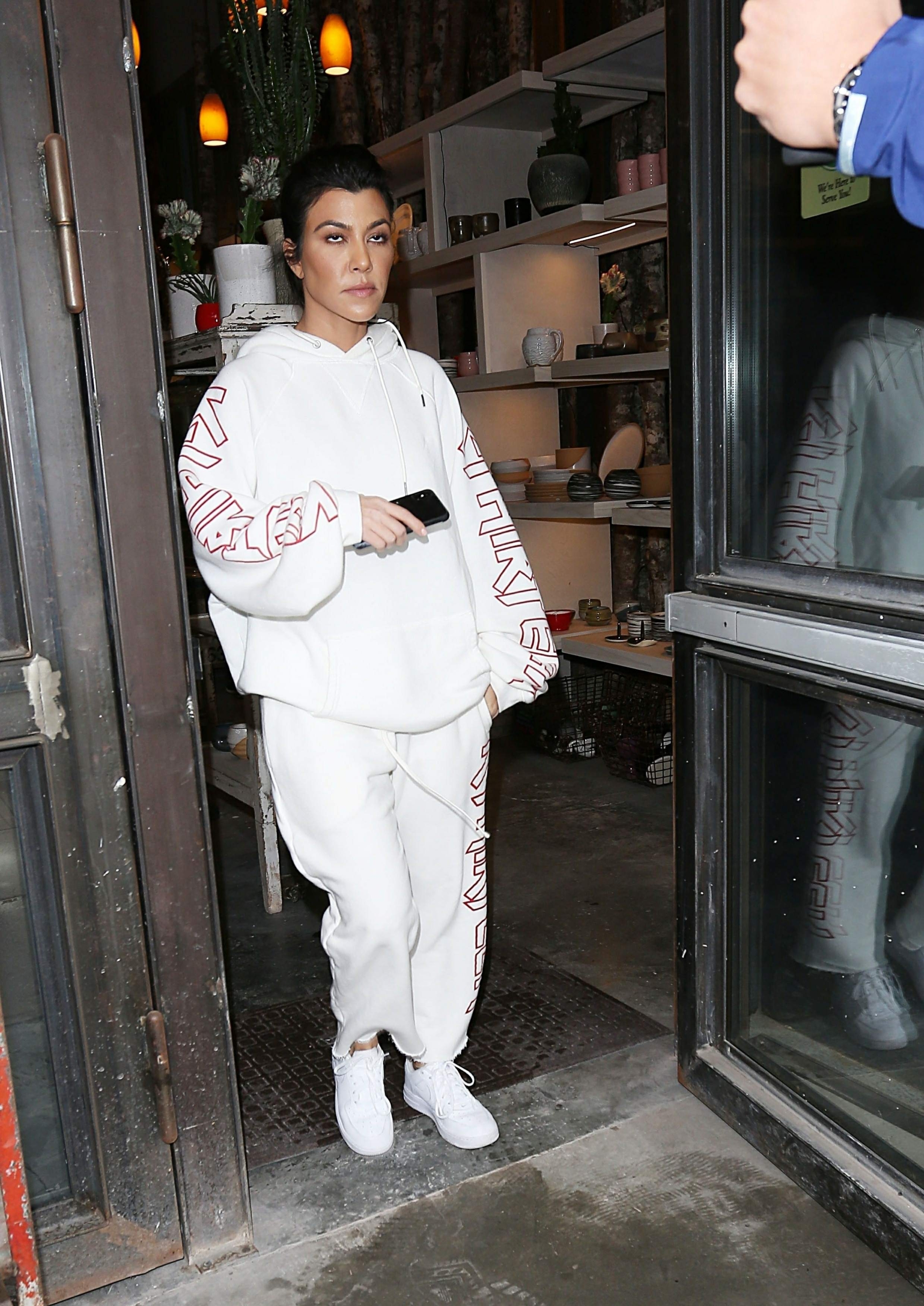 Access_Kardashian_3.jpg