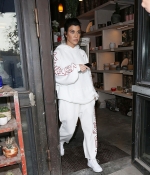 Access_Kardashian_4.jpg