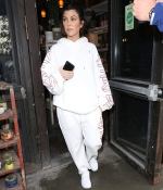 Access_Kardashian_5.jpg