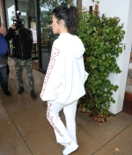 Access_Kardashian_8.jpg
