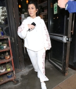 Access_Kardashian_9.jpg