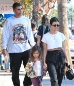Access_Kardashian_8.jpg