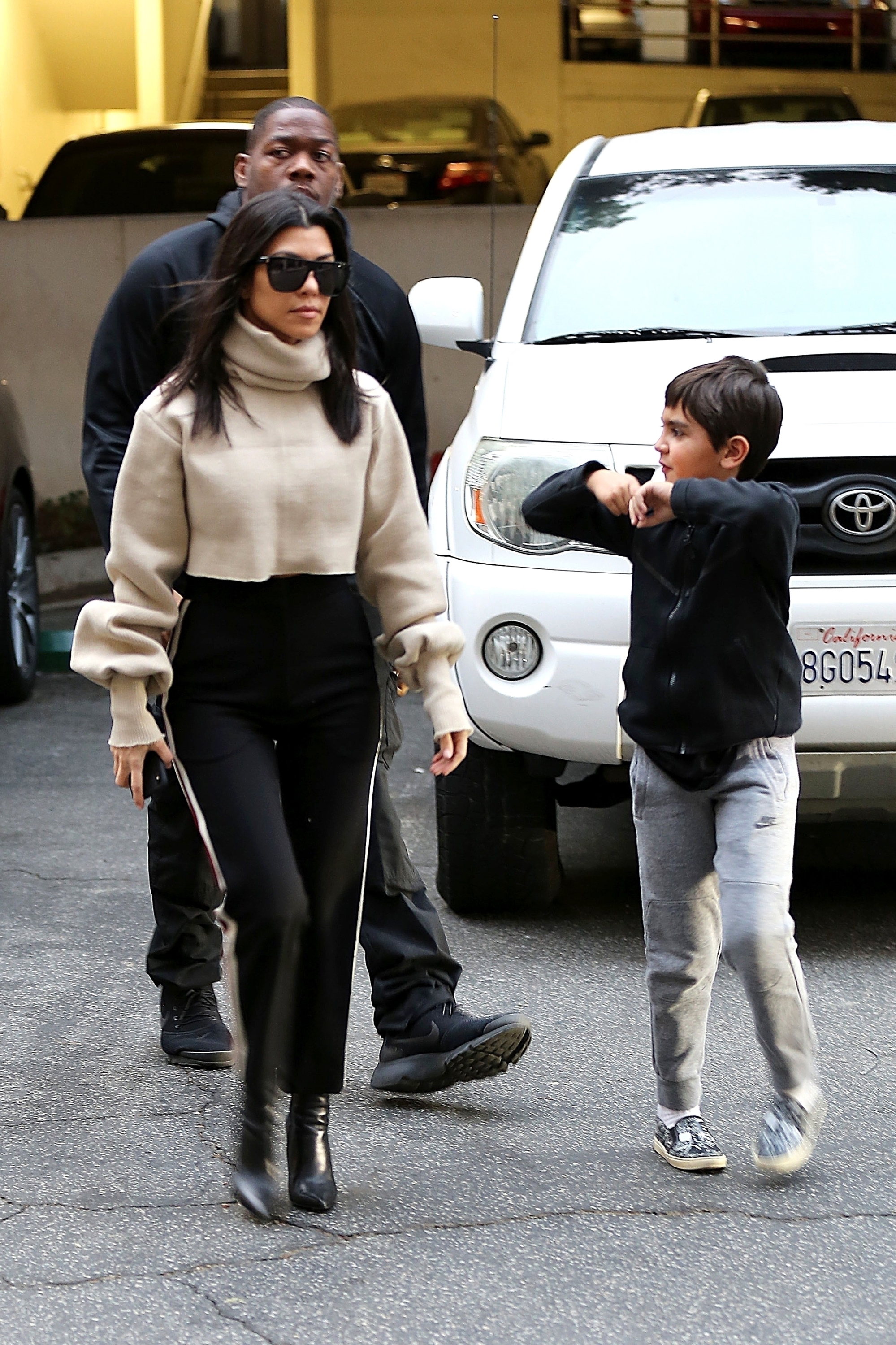 Access_Kardashian_5.jpg