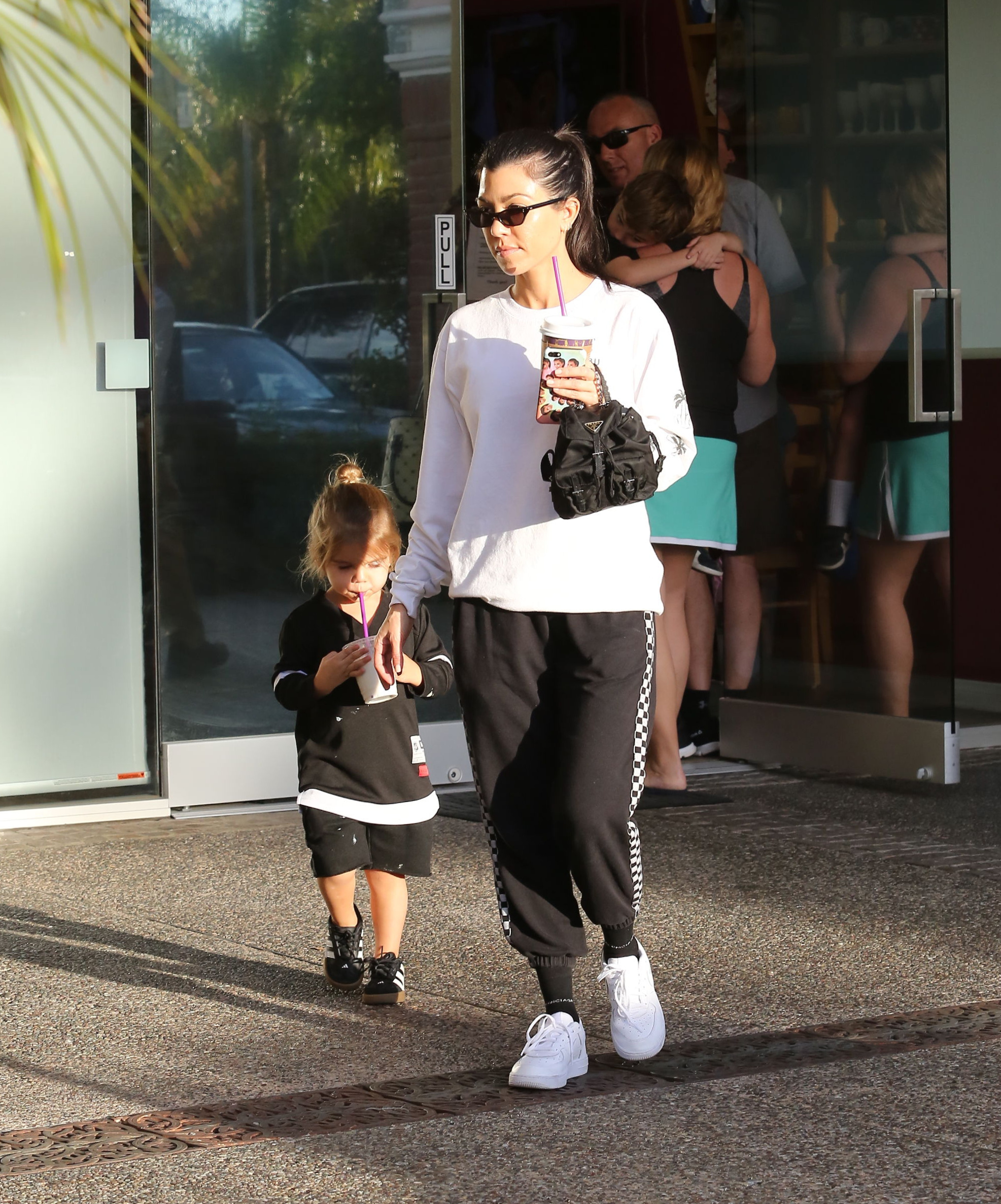 Access_Kardashian_11.jpg