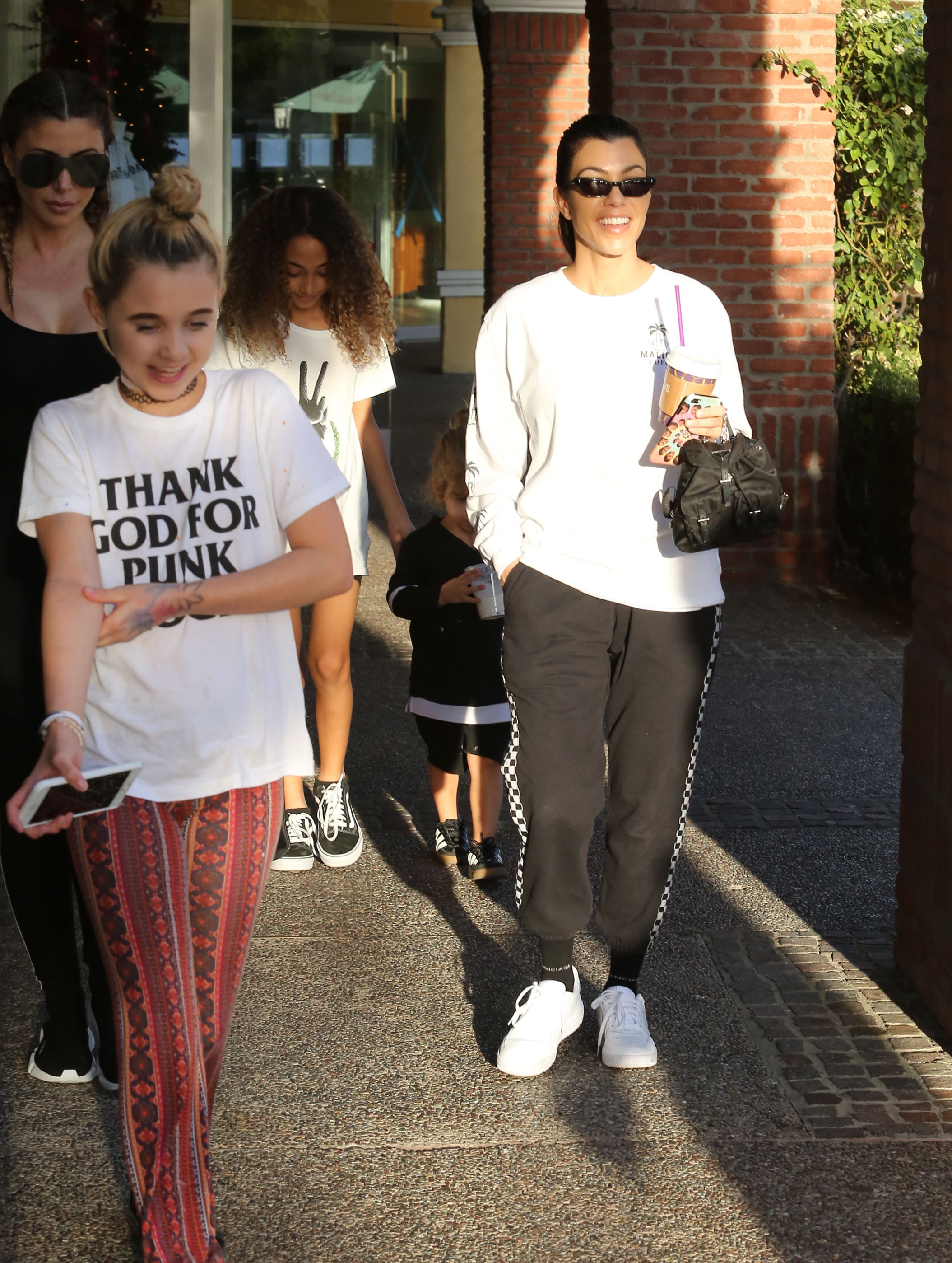 Access_Kardashian_14.jpg