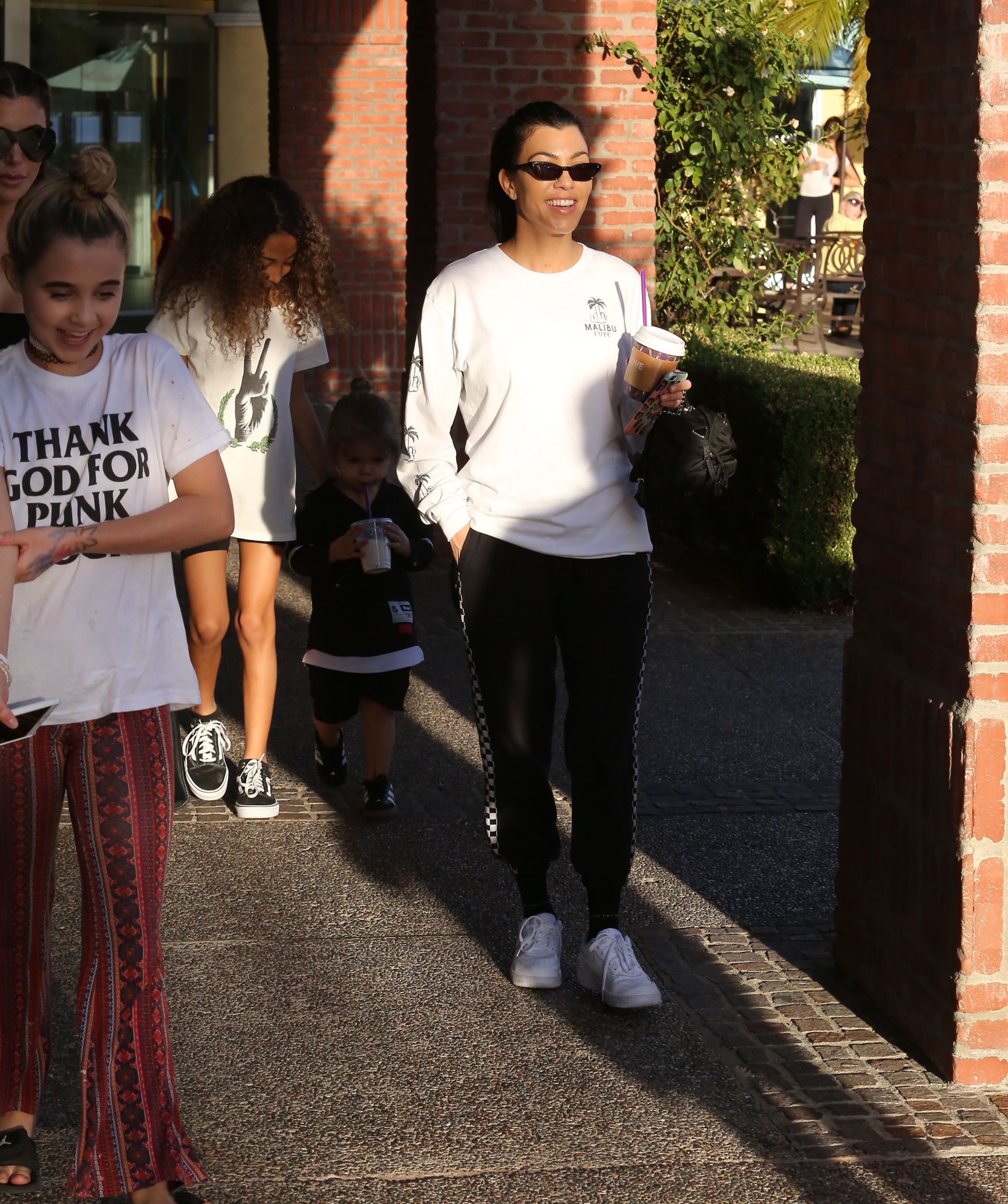 Access_Kardashian_4.jpg