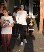 Access_Kardashian_7.jpg