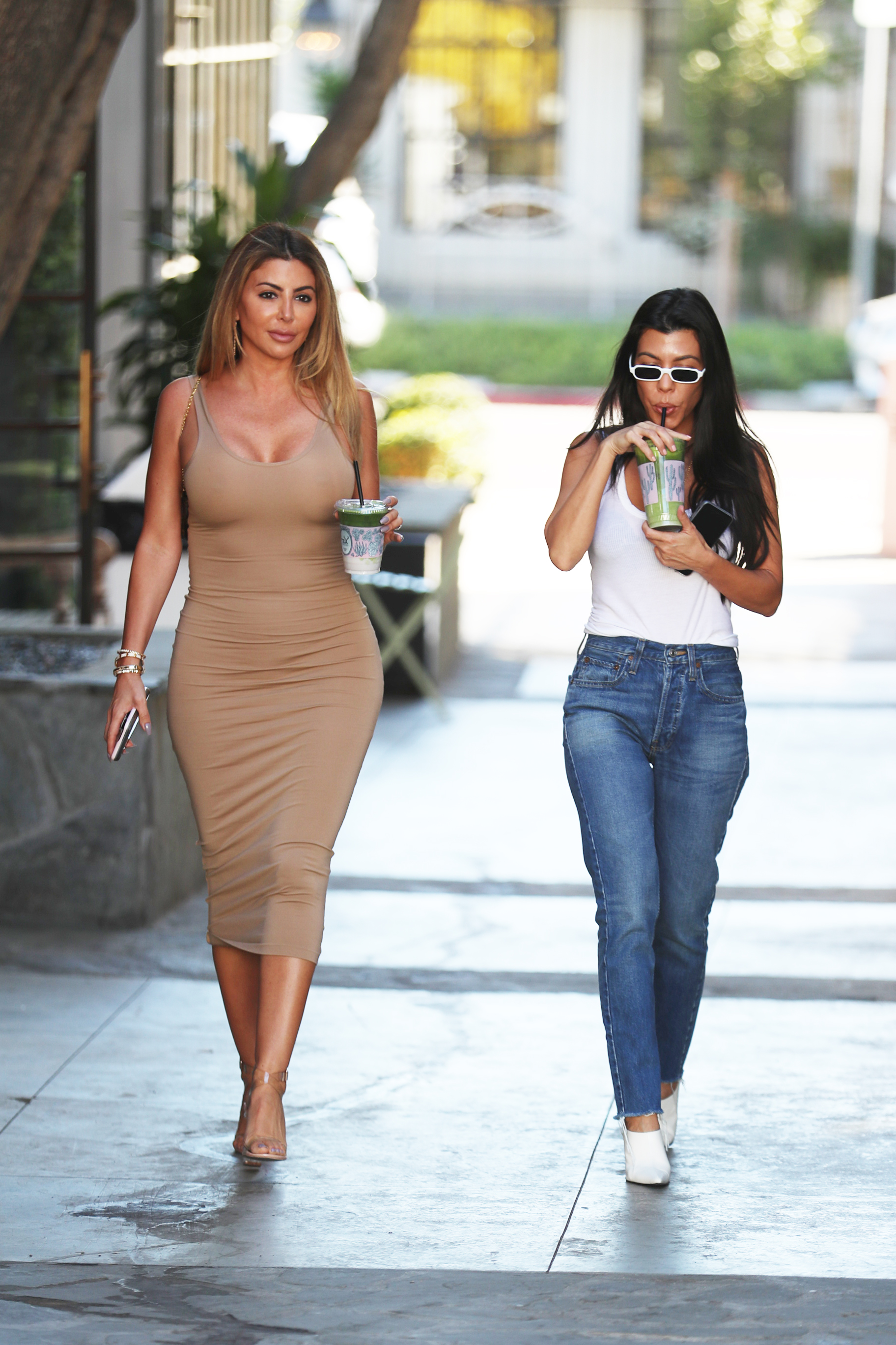 Access_Kardashian_5.jpg
