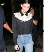 Access_Kardashian_3.jpg
