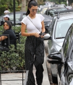 Access_Kardashian_2.jpg