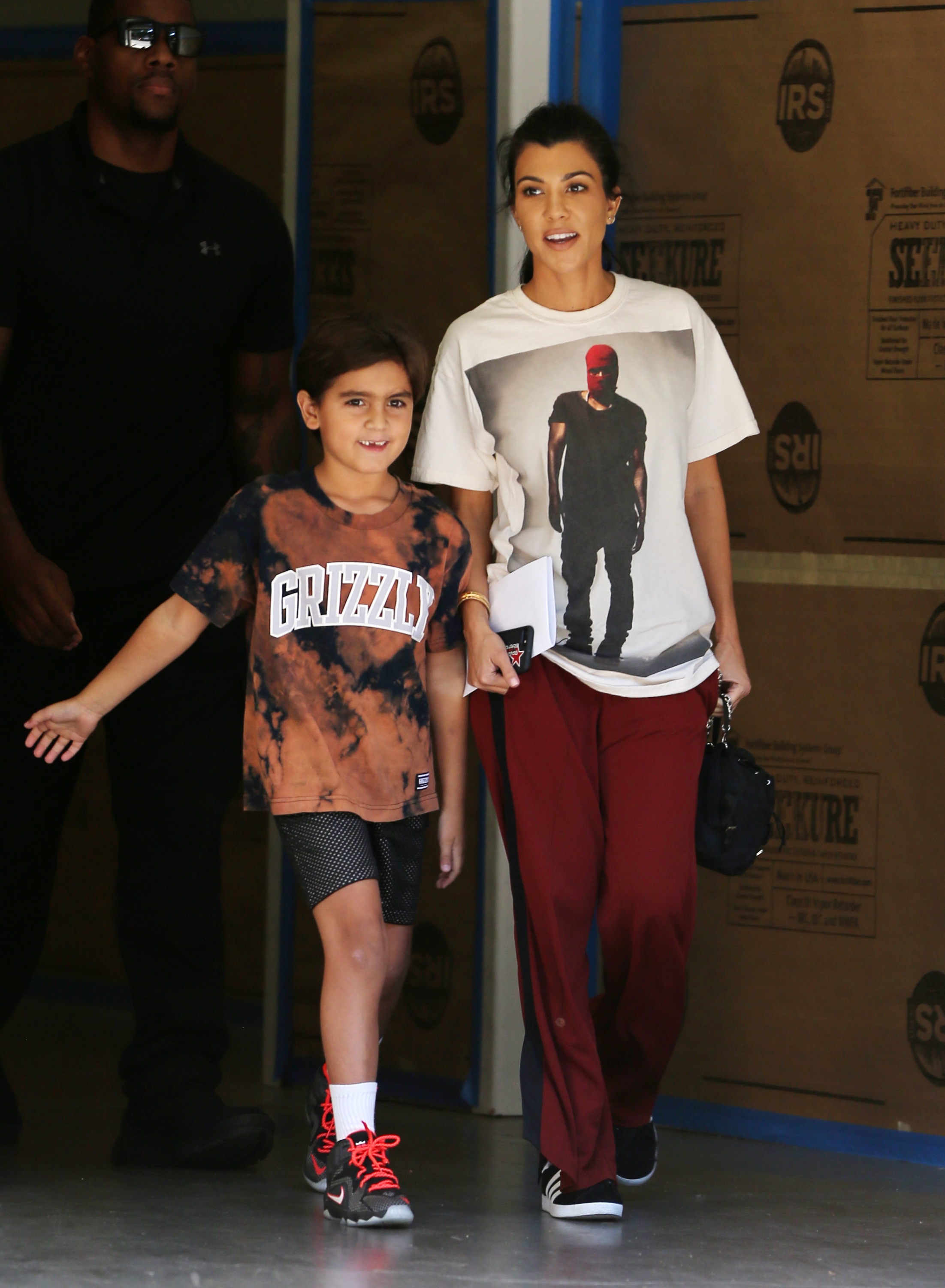 Access_Kardashian_3.jpg