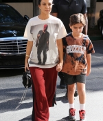 Access_Kardashian_15.jpg