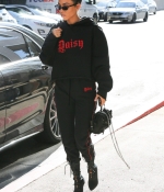 Access_Kardashian_3.jpg