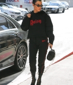 Access_Kardashian_5.jpg