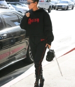 Access_Kardashian_9.jpg