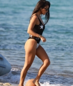 Access_Kardashian_4.jpg