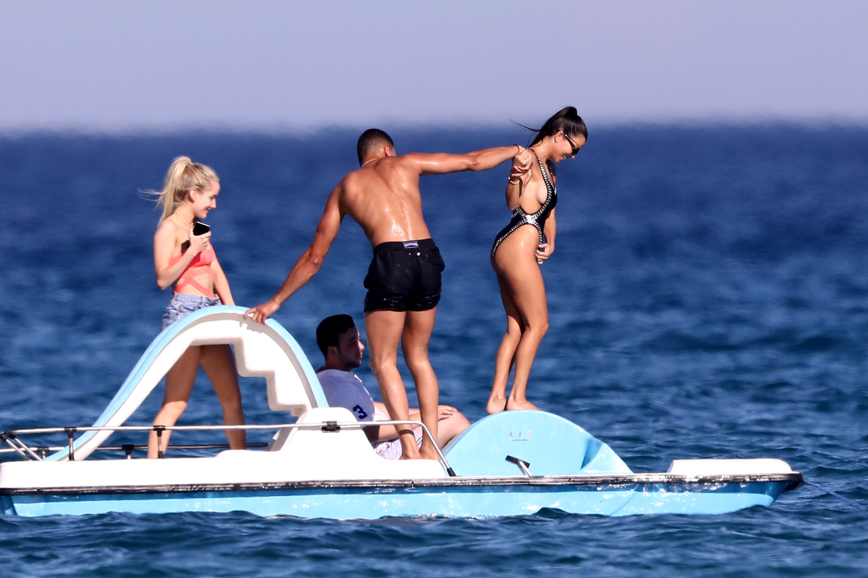Access_Kardashian_13.jpg