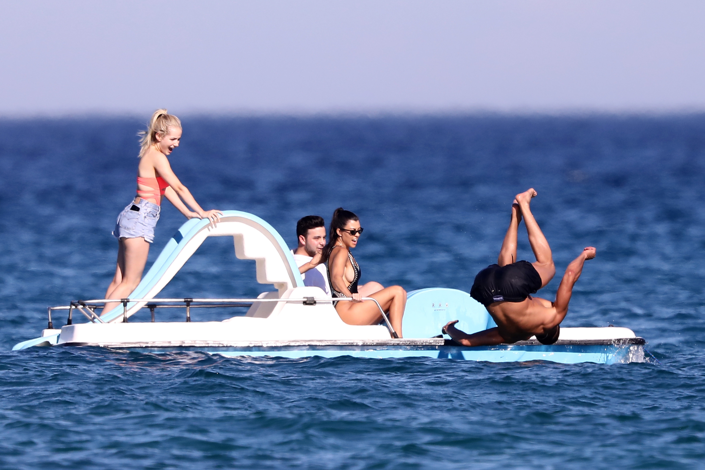 Access_Kardashian_14.jpg