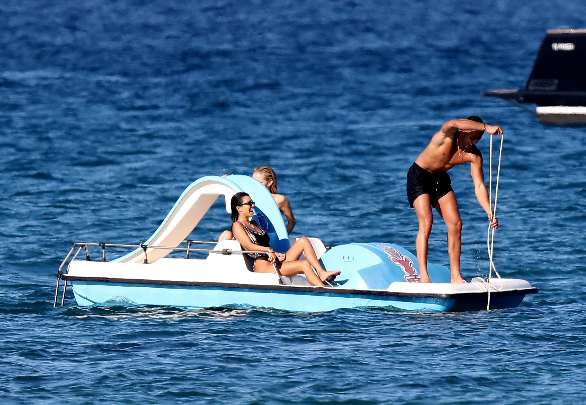 Access_Kardashian_34.jpg