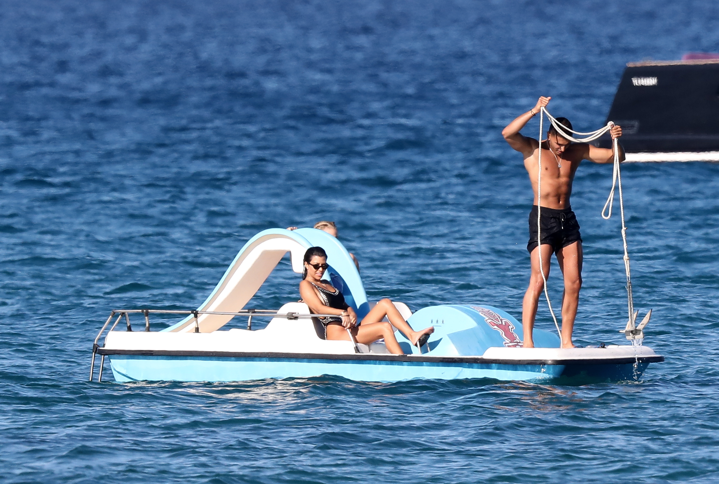 Access_Kardashian_36.jpg