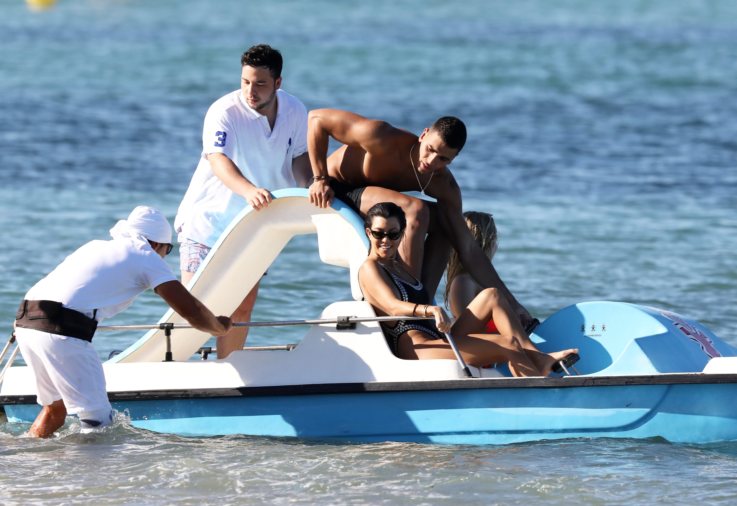 Access_Kardashian_50.jpg