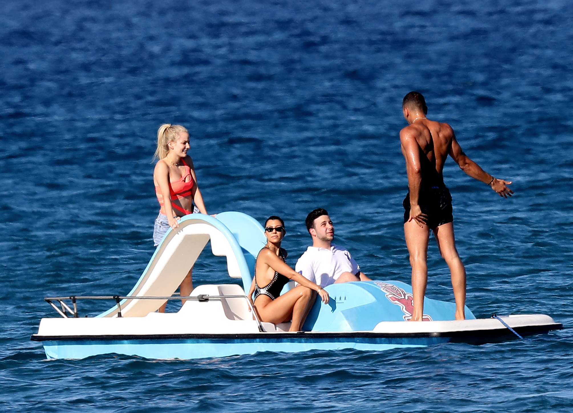 Access_Kardashian_77.jpg