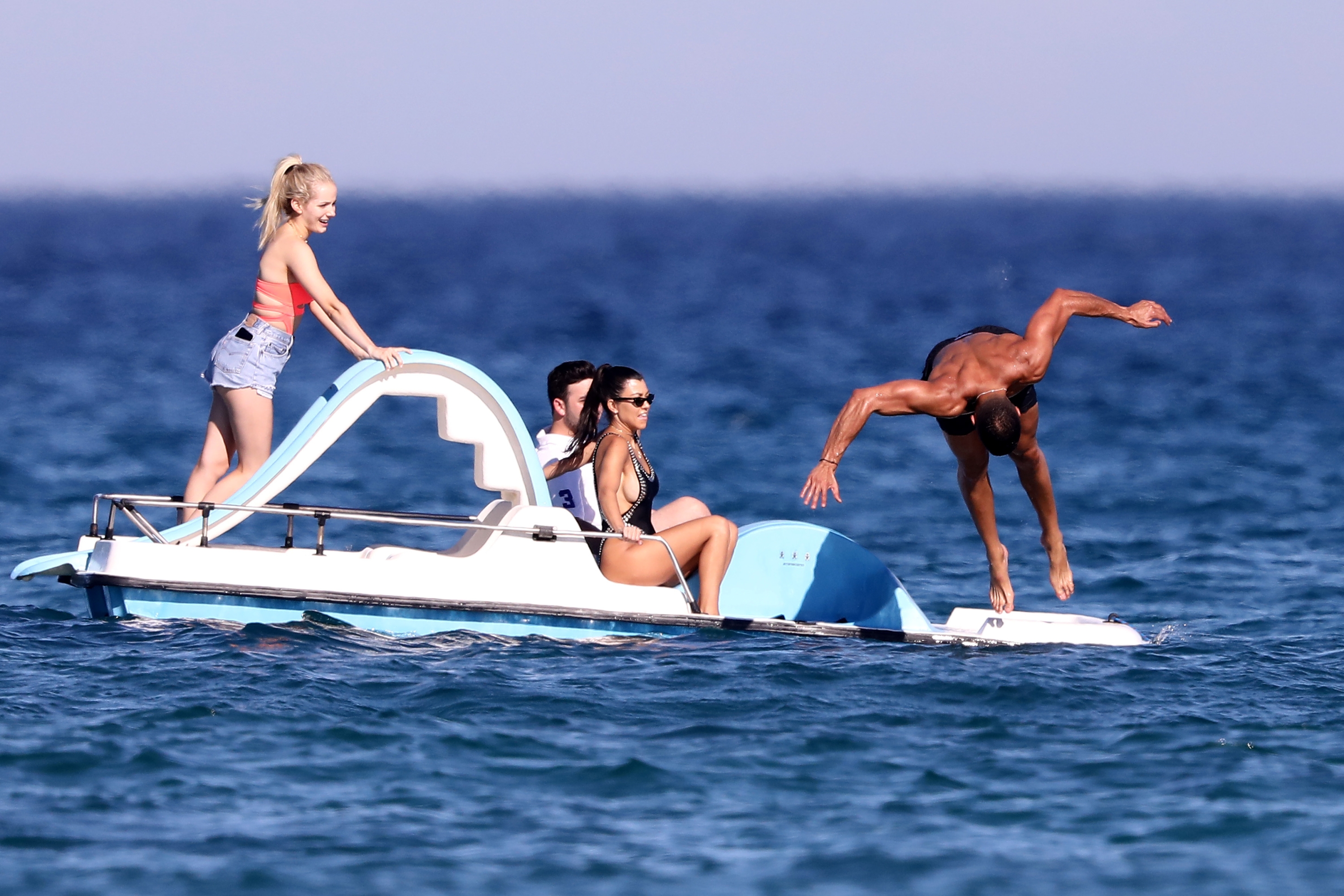 Access_Kardashian_8.jpg