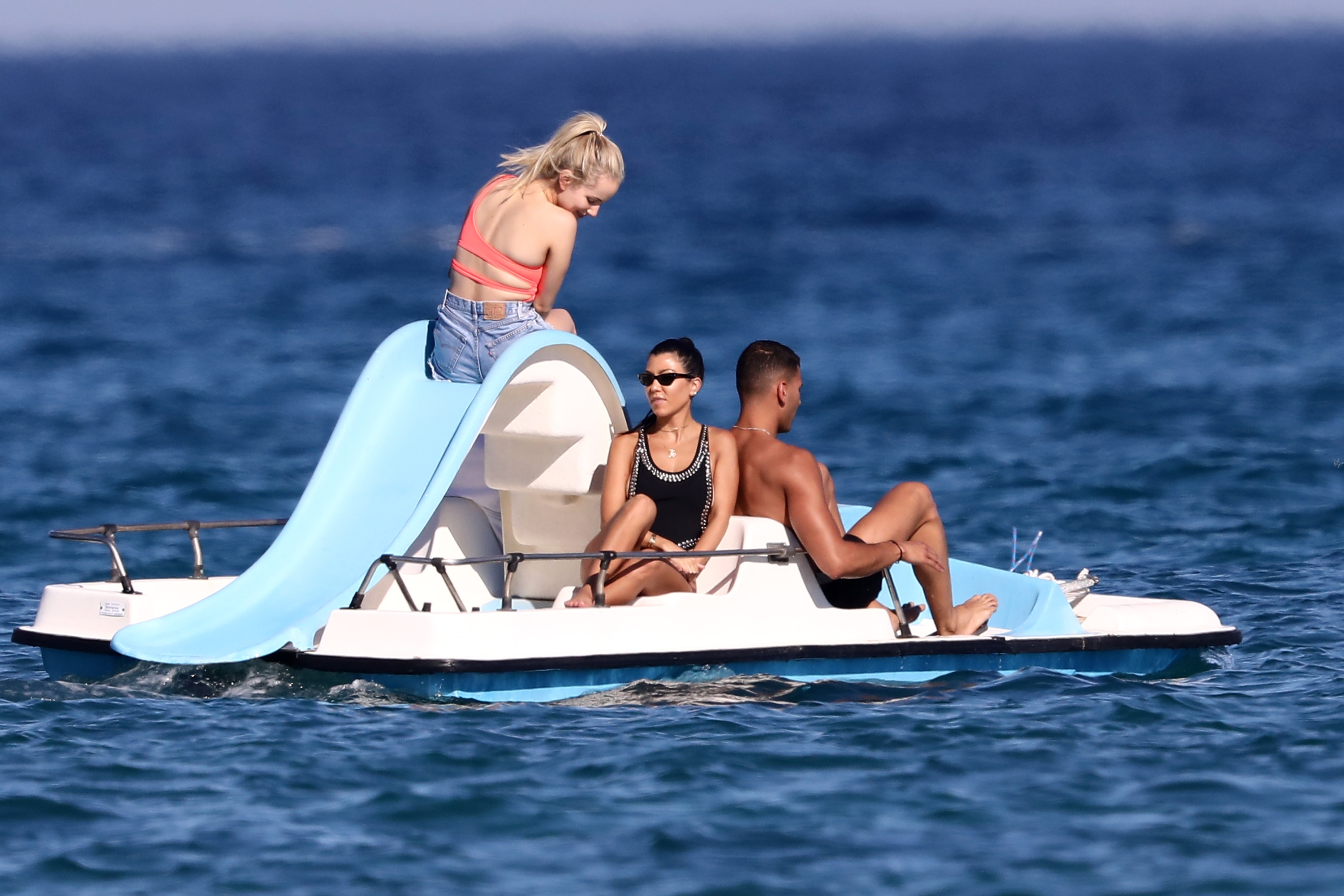 Access_Kardashian_9.jpg
