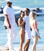 Access_Kardashian_102.jpg