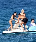 Access_Kardashian_60.jpg