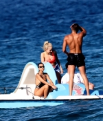 Access_Kardashian_78.jpg