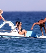 Access_Kardashian_8.jpg