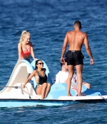 Access_Kardashian_80.jpg